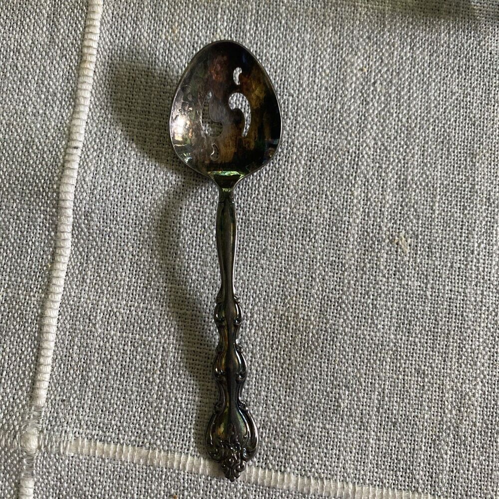 *International  Silverplate Heart Shaped Mini Slotted Spoon Decorative￼5”